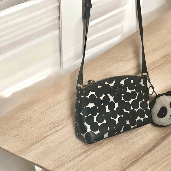 Kate Spade Dot Print Crossbody Black White + Panda Plush Coin Pouch Charm. - Picture 2 of 6